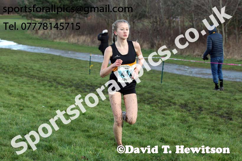 Girls under-15s Start Fitness NEHL, Herrington Country Park, near Sunderland. Photo:  David T. Hewitson/Sports for All Pics